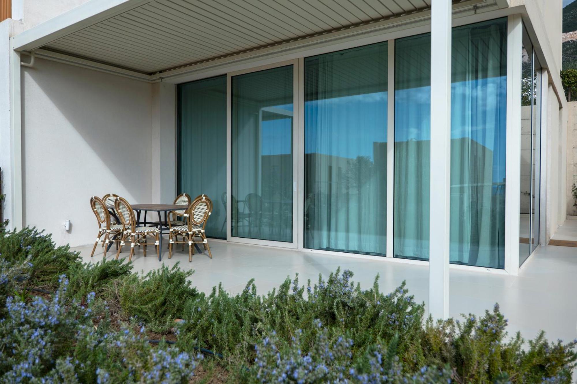 Green Coast Palasë Exterior foto